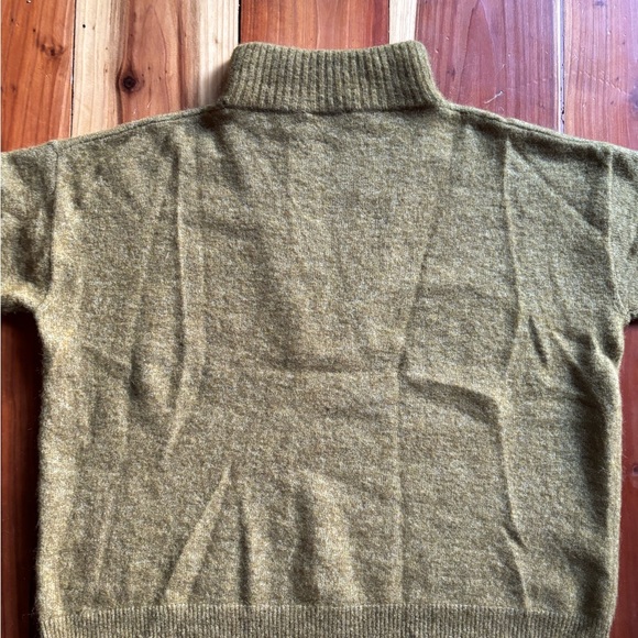 Tobias Jumper - Olive Green Sezane - Sold out online - Picture 5 of 8